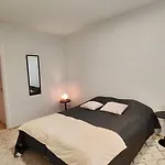 Apartmán Interesting With Peaceful Environment Free Parking